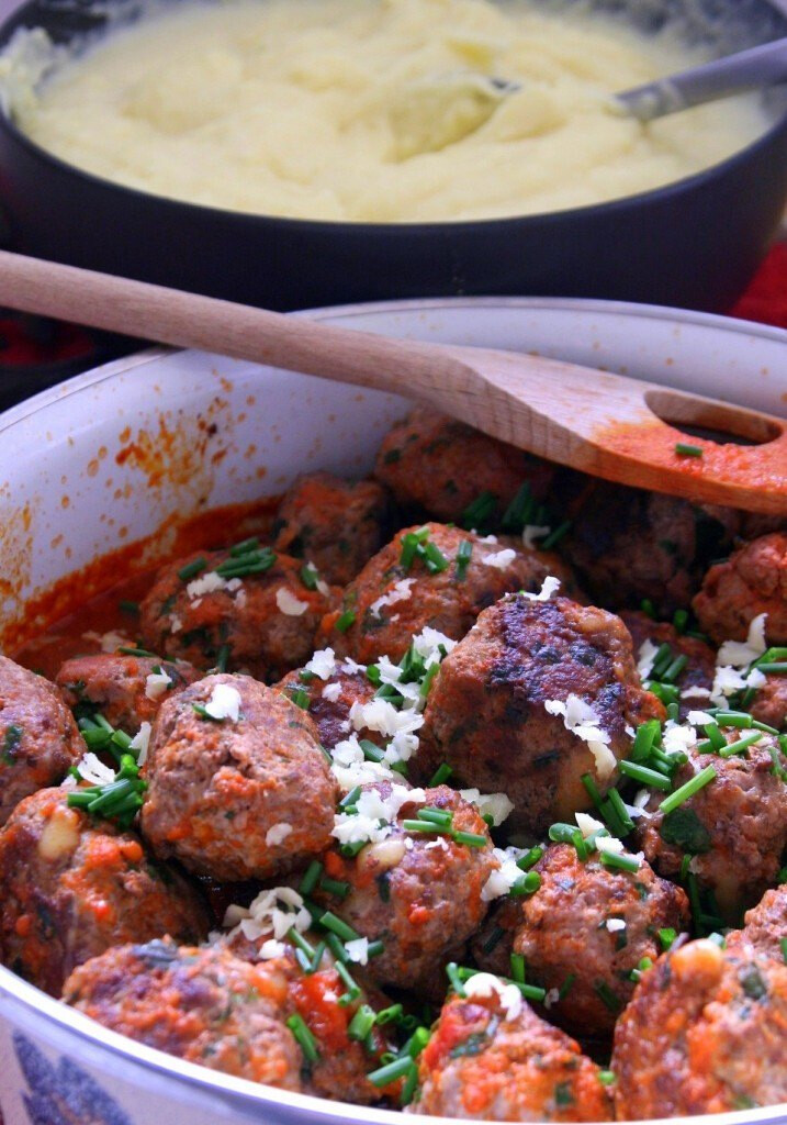 Cheddar meatballs