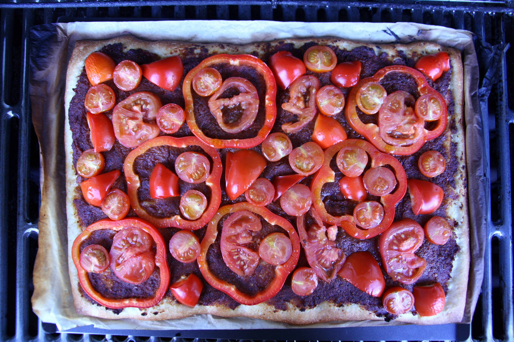 Pizza rouge au barbecue