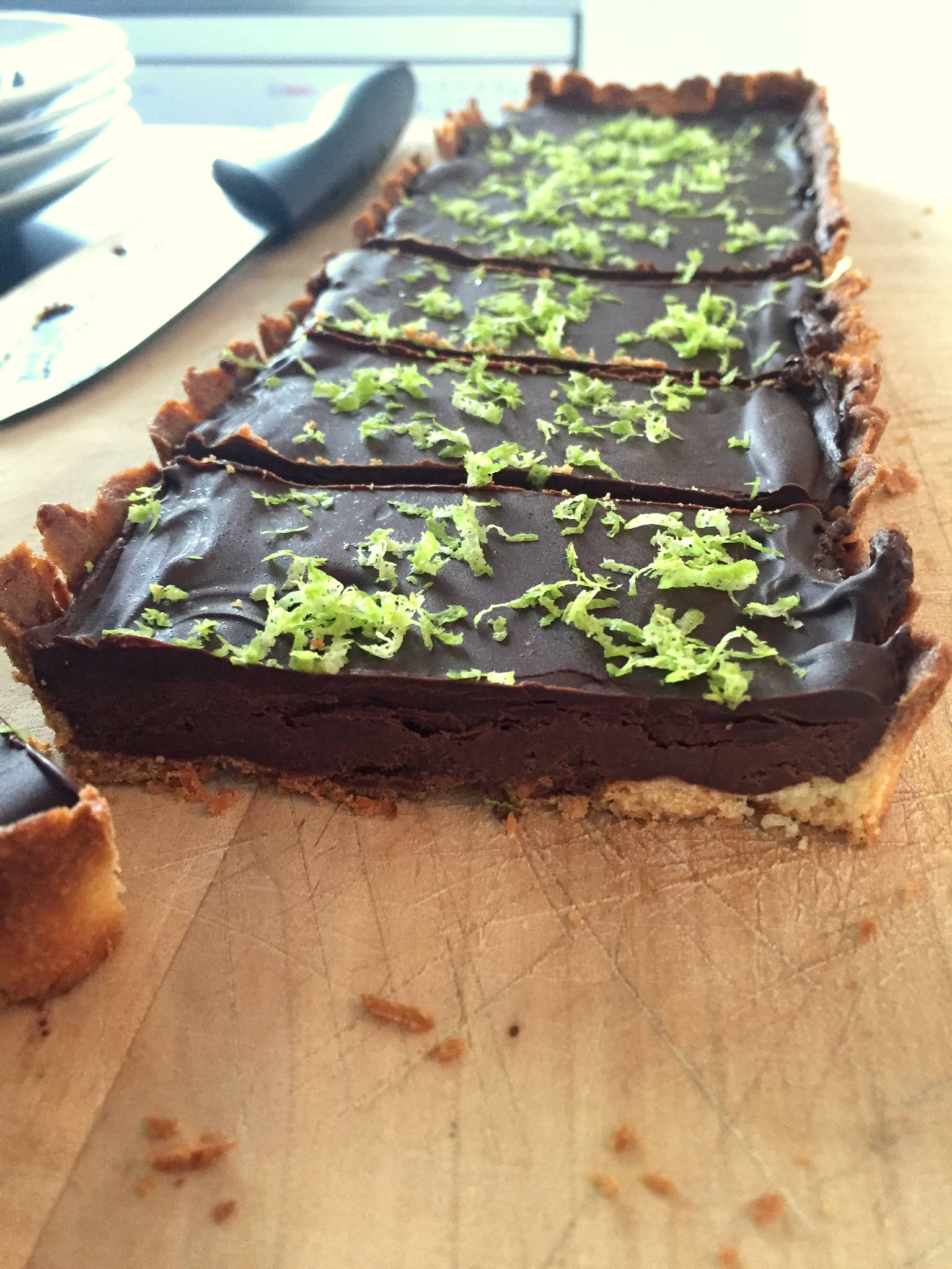 Tarte au chocolat et tonka, touche de citron vert