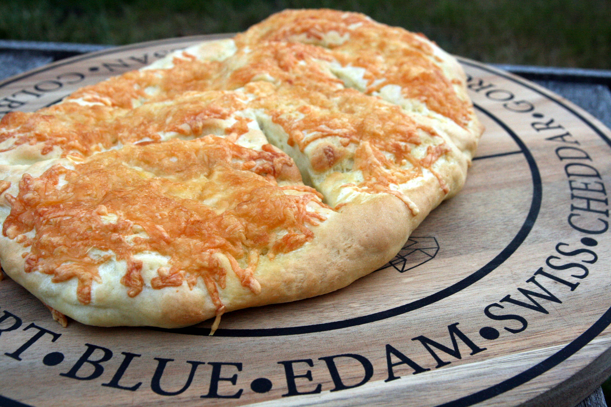 Fougasse aux fromages