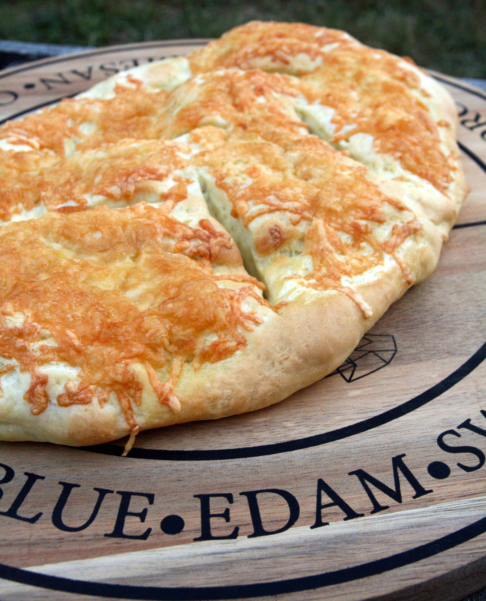 Fougasse aux fromages