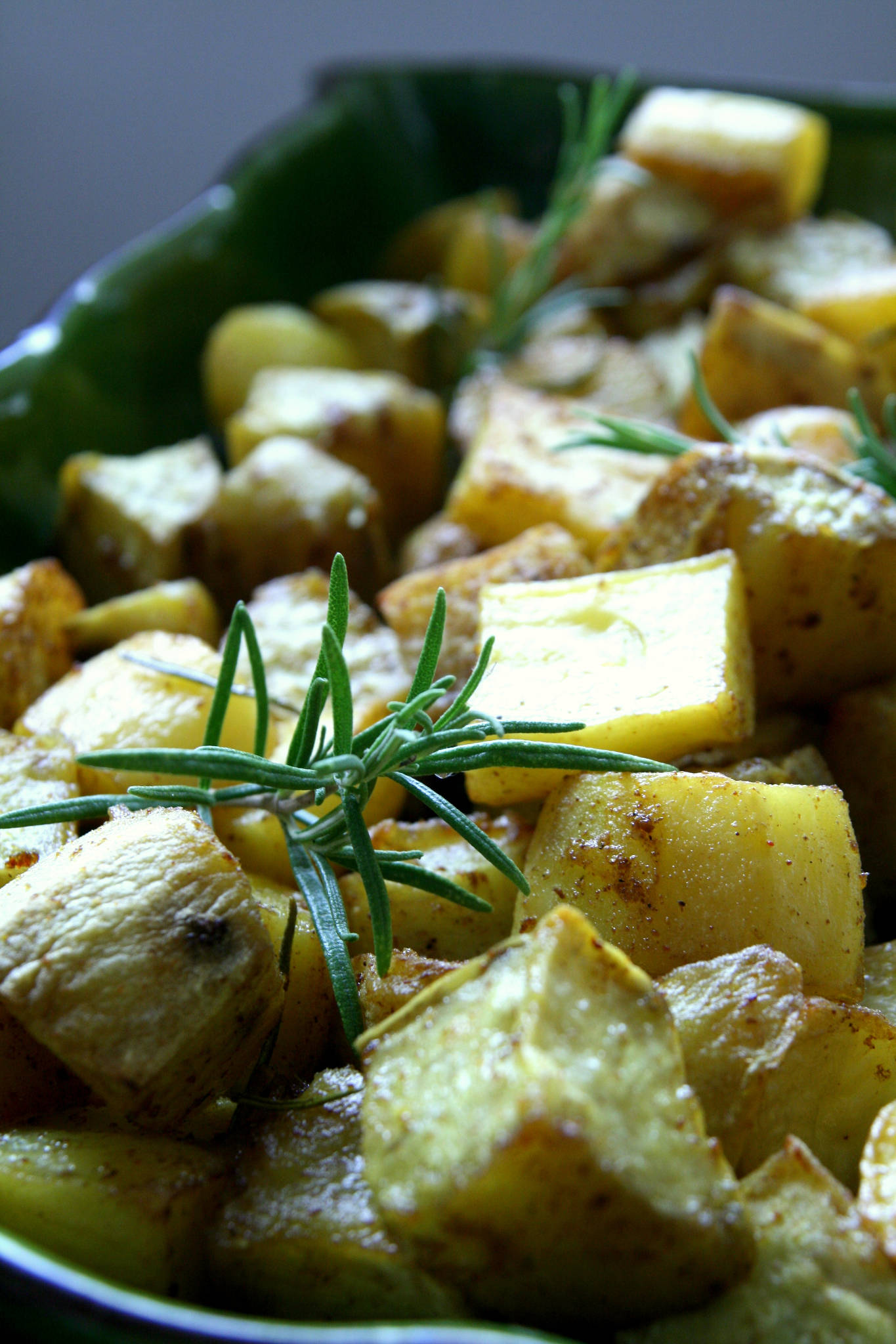 Duo de patates aux épices et au romarin