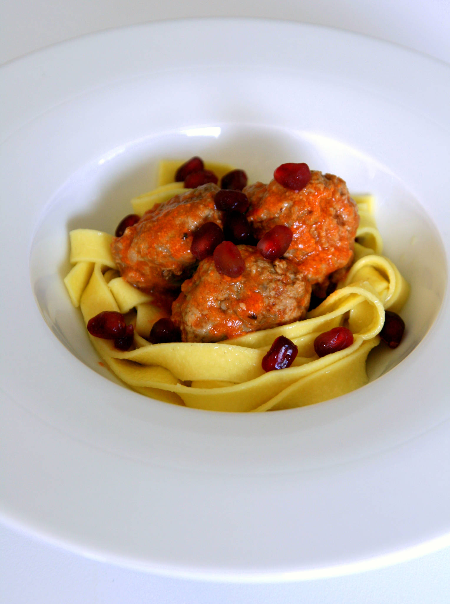 Boulettes de viande au curry Madras et au gingembre, sauce tomate coco