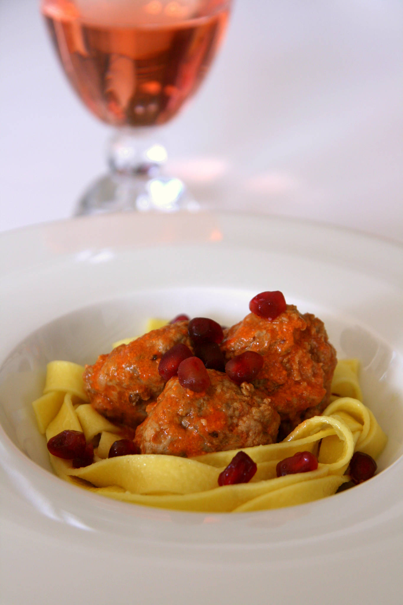 Boulettes de viande au curry Madras et au gingembre, sauce tomate coco