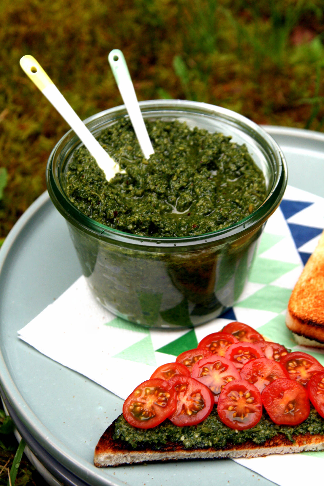 Pesto de fanes de carottes