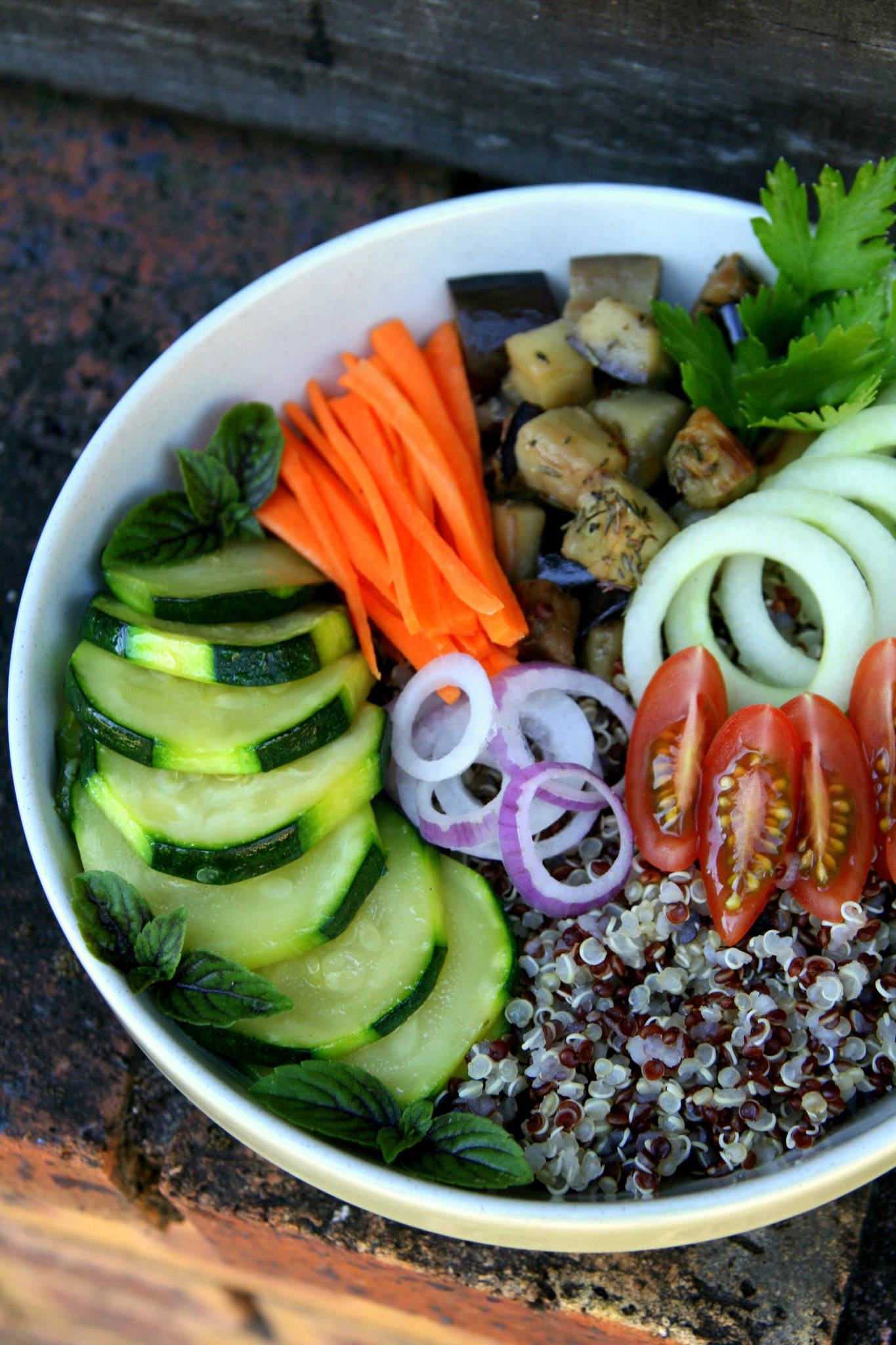 Veggie quinoa bowl