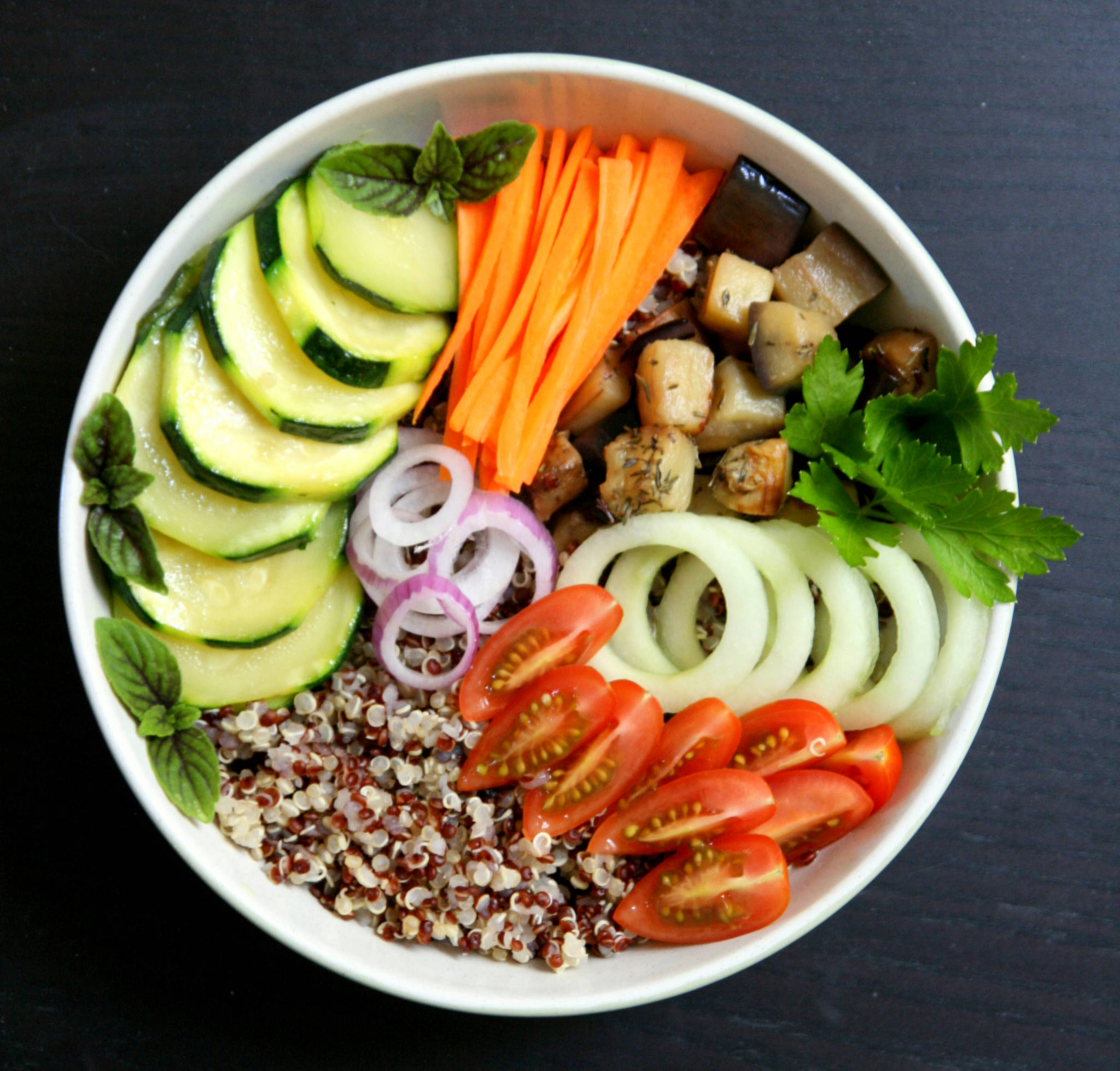 Veggie quinoa bowl