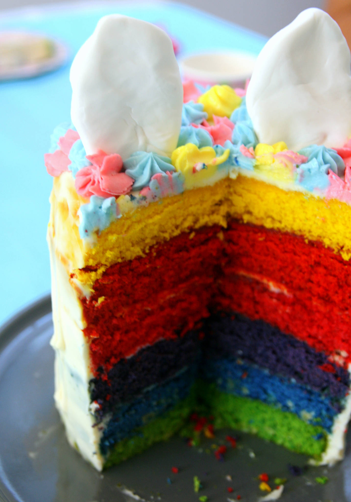 Rainbow cake licorne