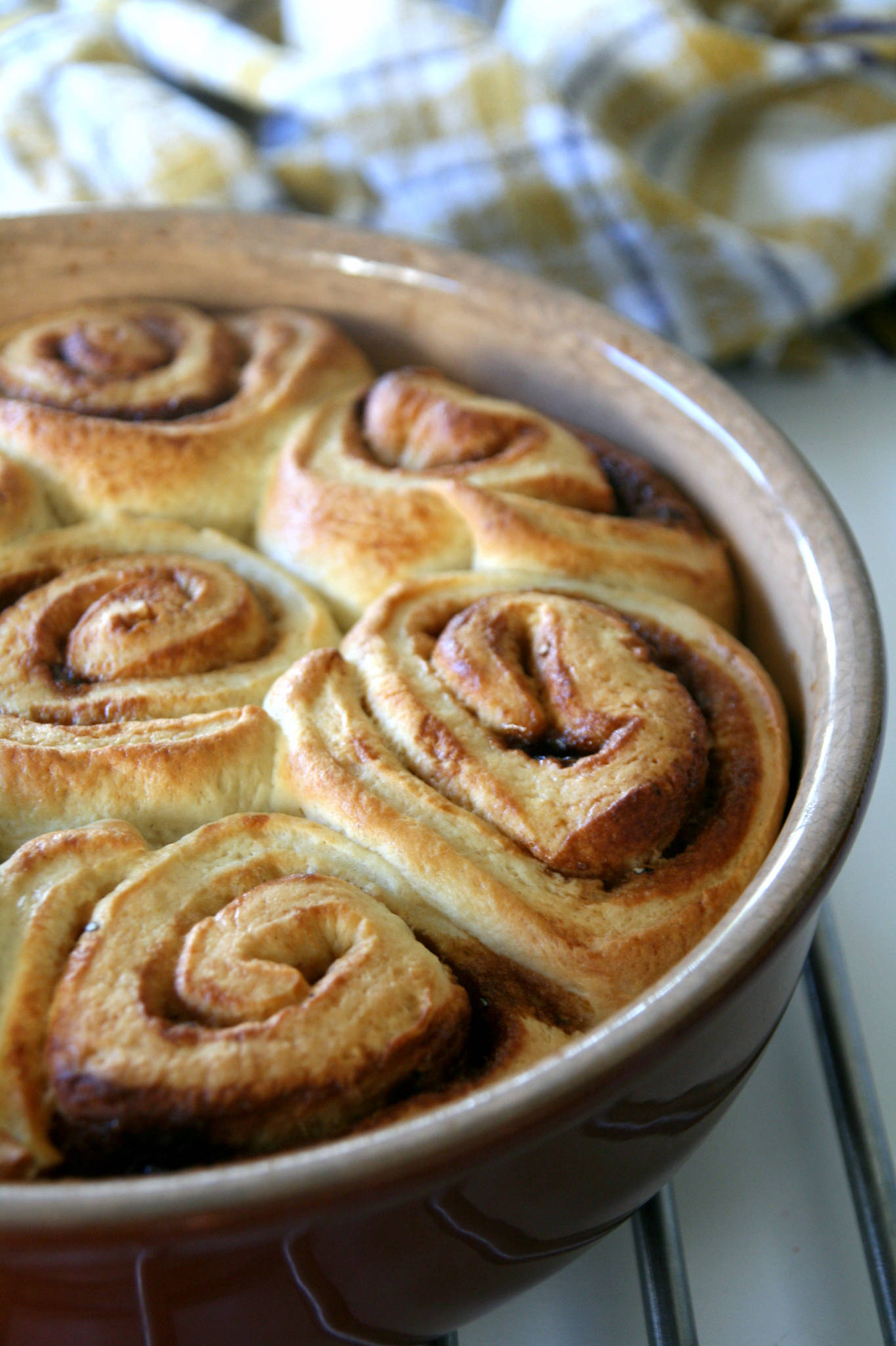 Roulés briochés à la cardamome