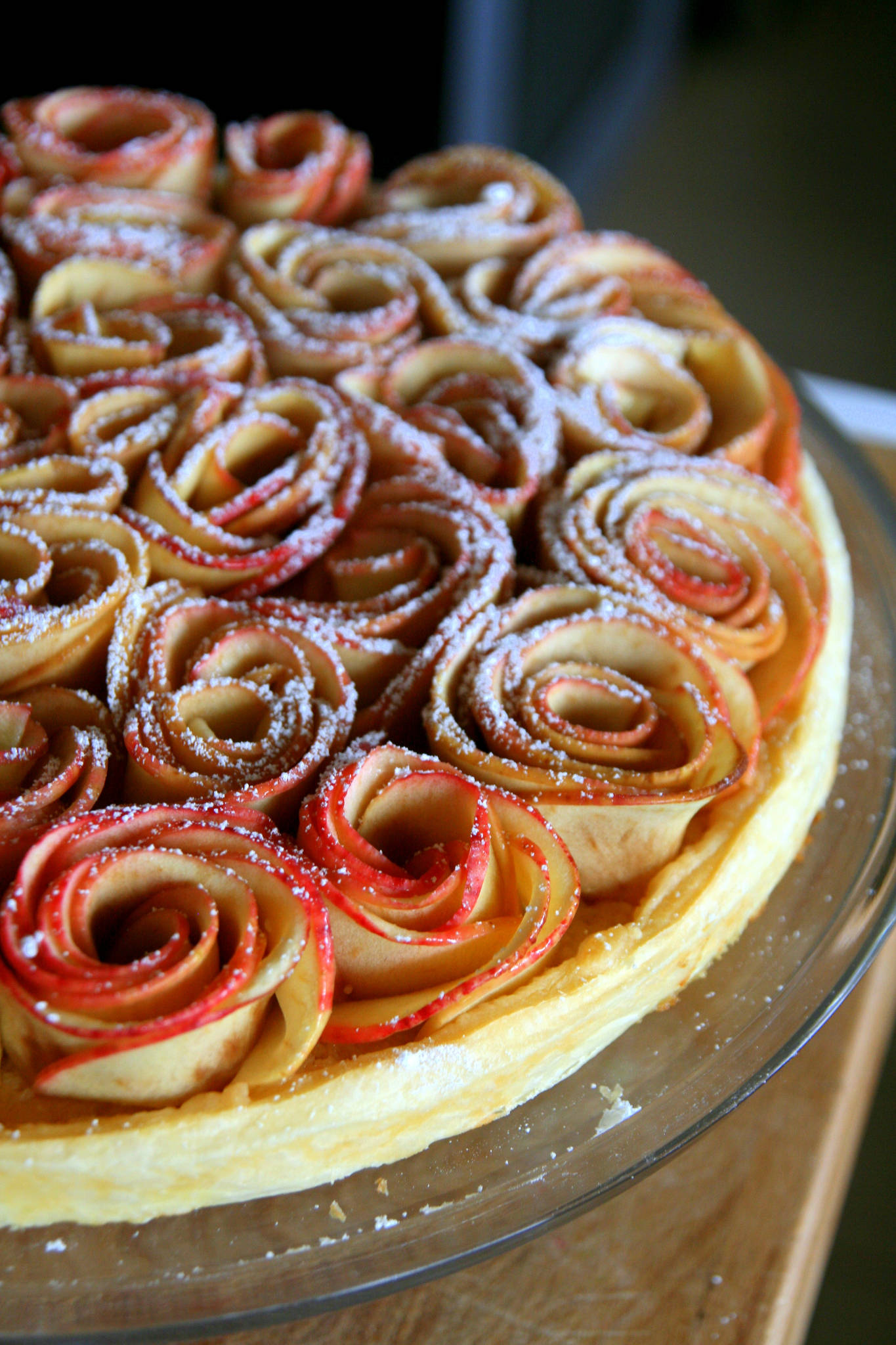 Tarte aux pommes bouquet de roses à la crème d'amandes