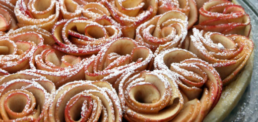 Tarte aux pommes bouquet de roses à la crème d'amandes