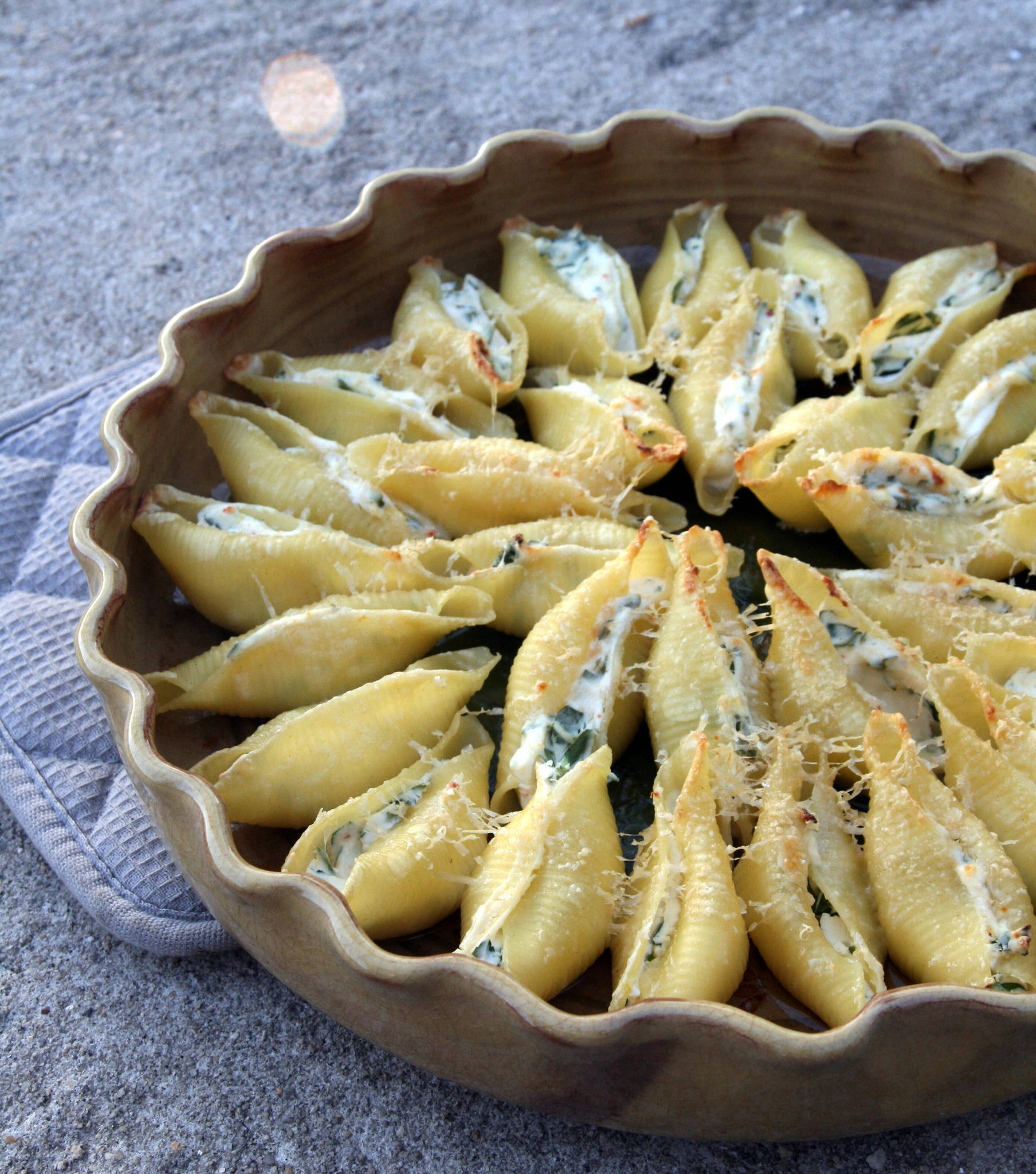 Conchiglie farcis ricotta, citron et persil