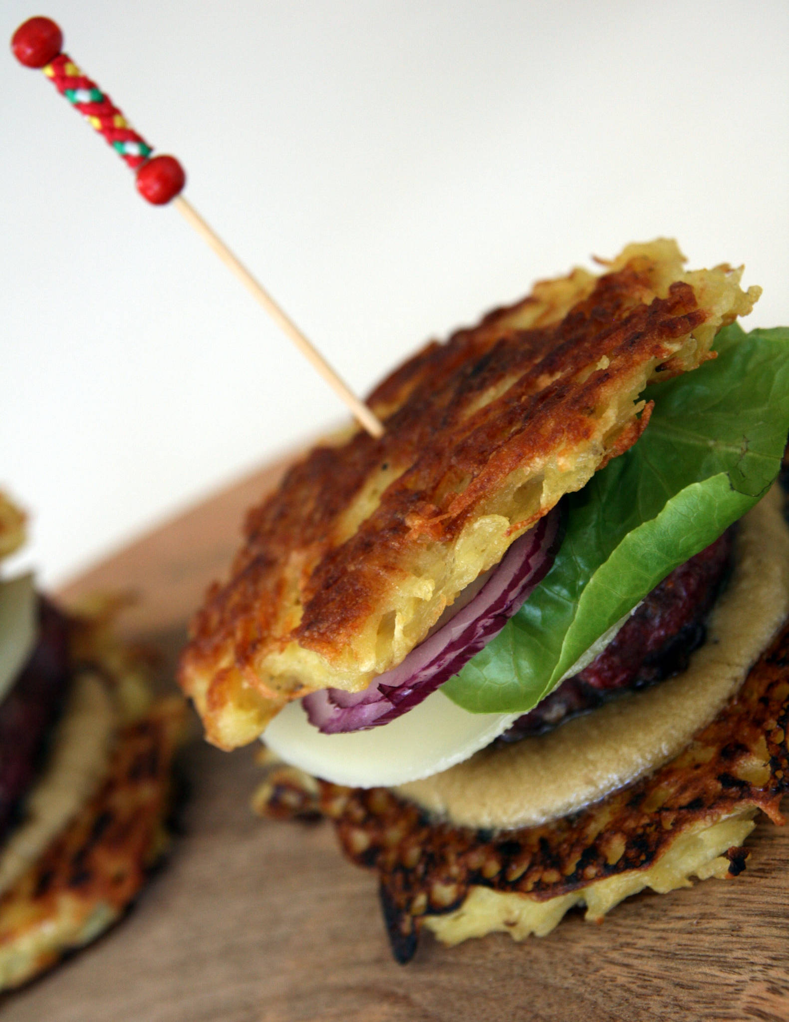 Comme un hamburger de canard, sauce foie gras et brebis d'Aramits