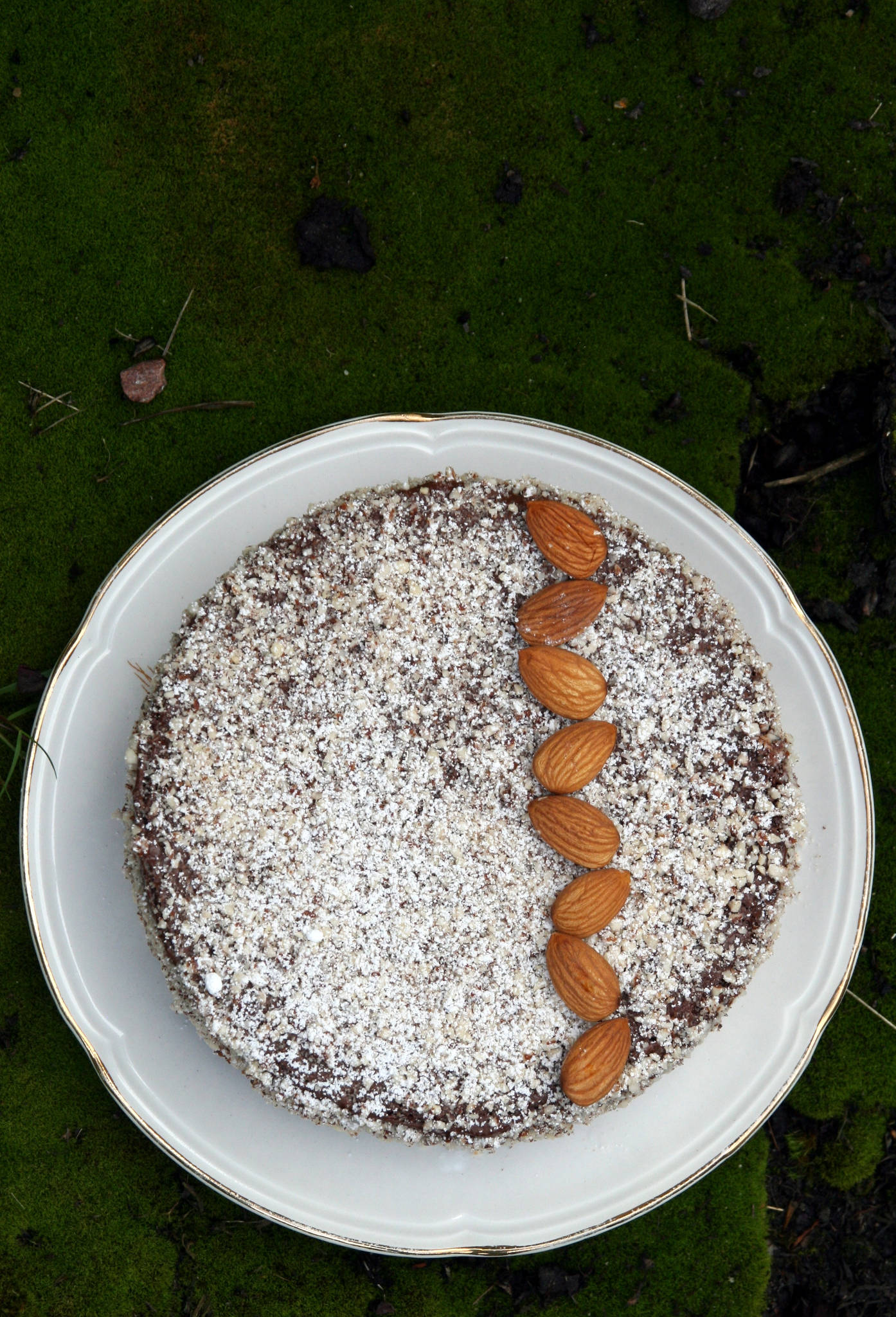 Gâteau au yaourt gourmand aux amandes