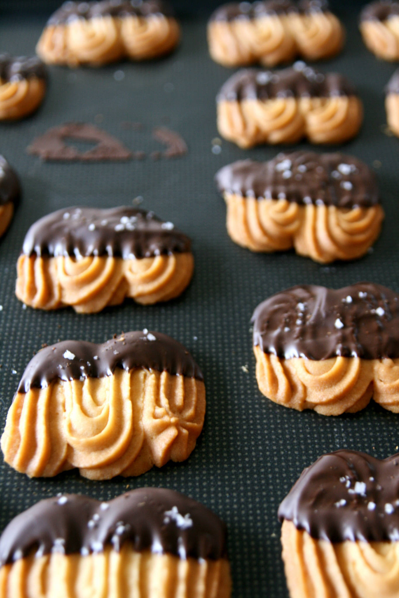 Spritz au chocolat, poivre de Timut et fleur de sel