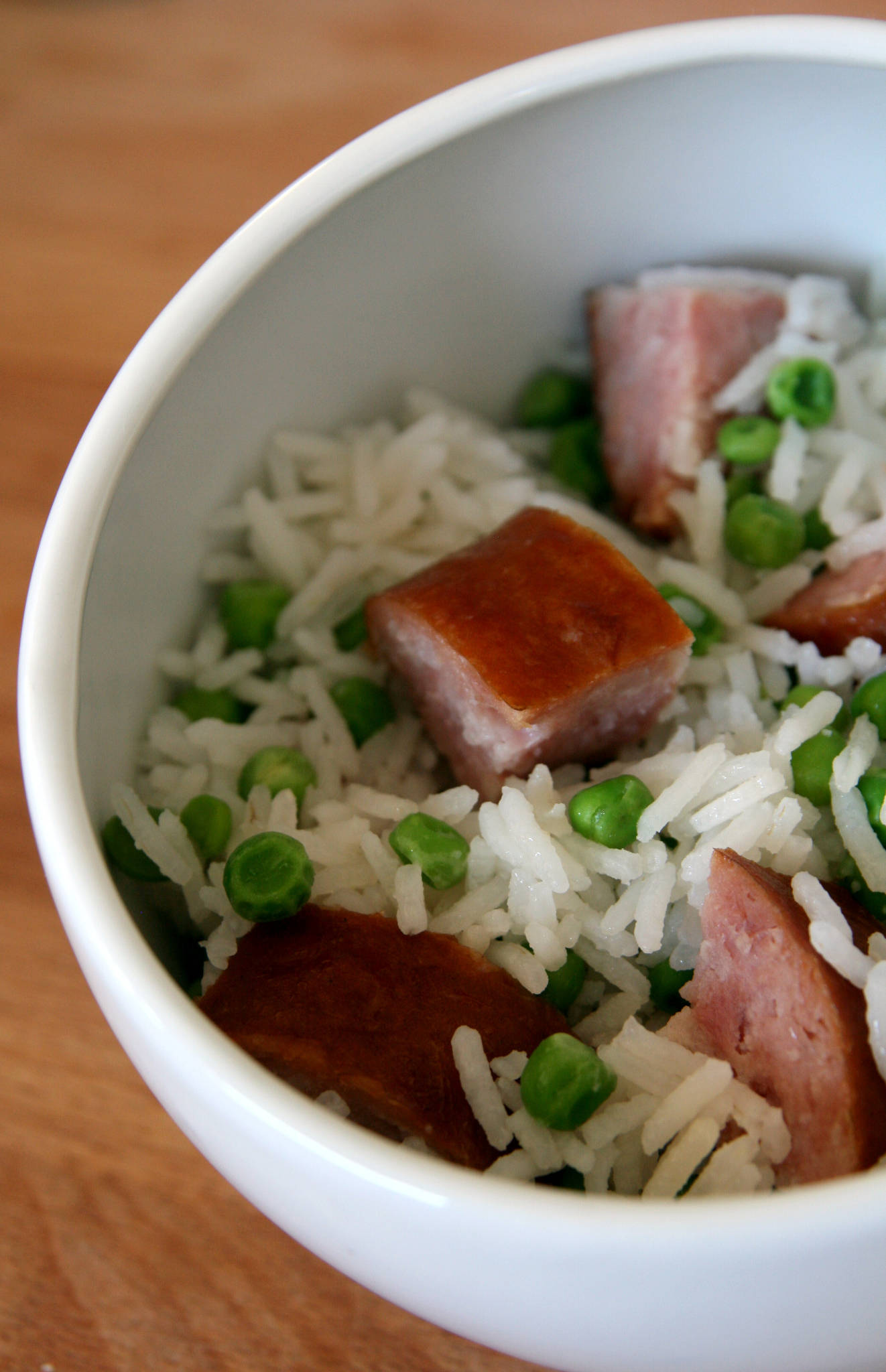 Basmati à la saucisse de Morteau et aux petits pois