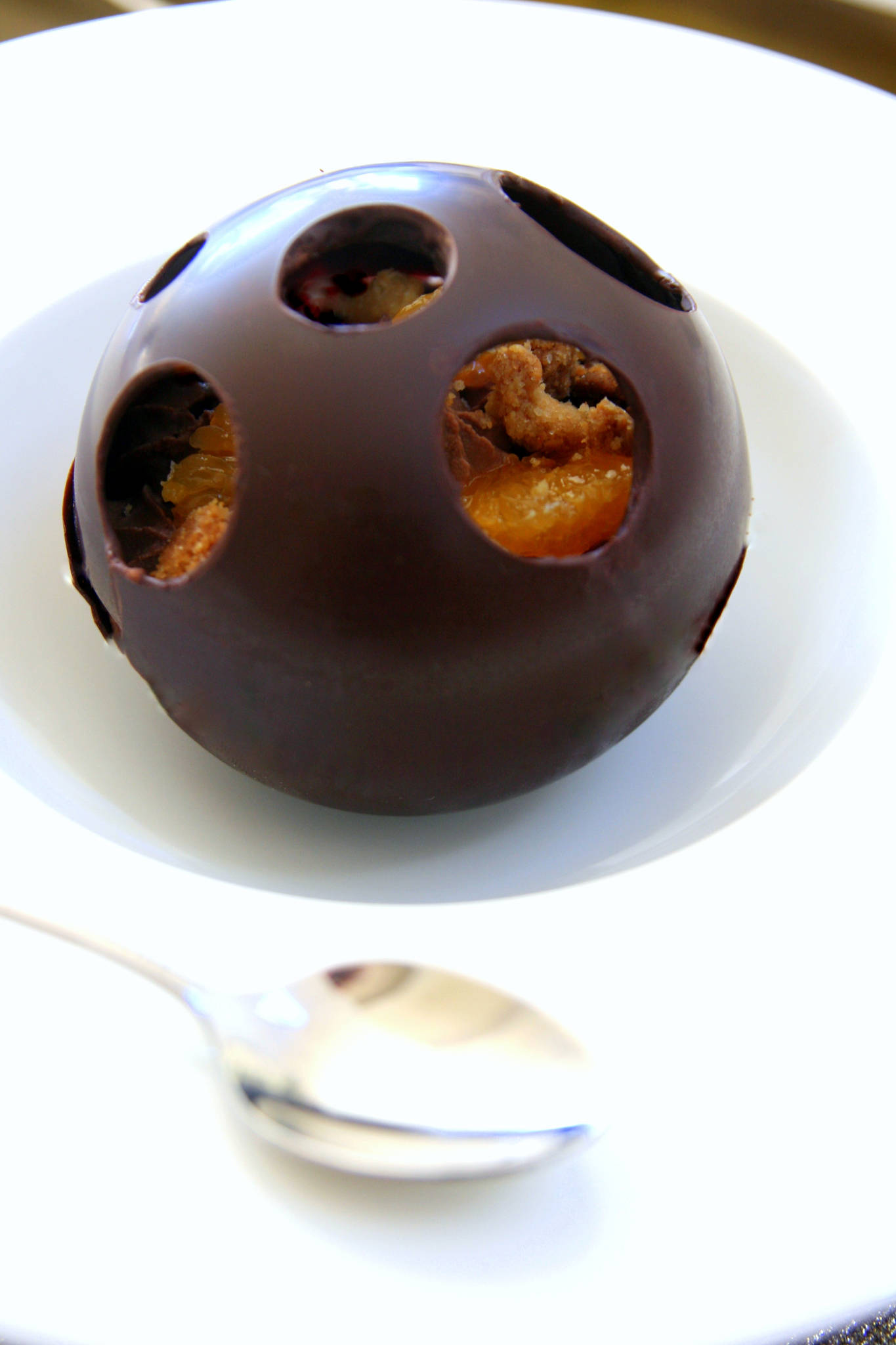 Boule de chocolat noir à la mandarine, Lions de La Louvière 2015