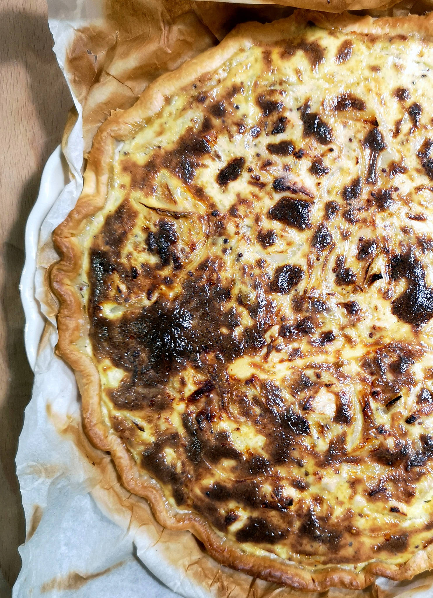 Tartatou poulet, oignon et moutarde à l'ancienne