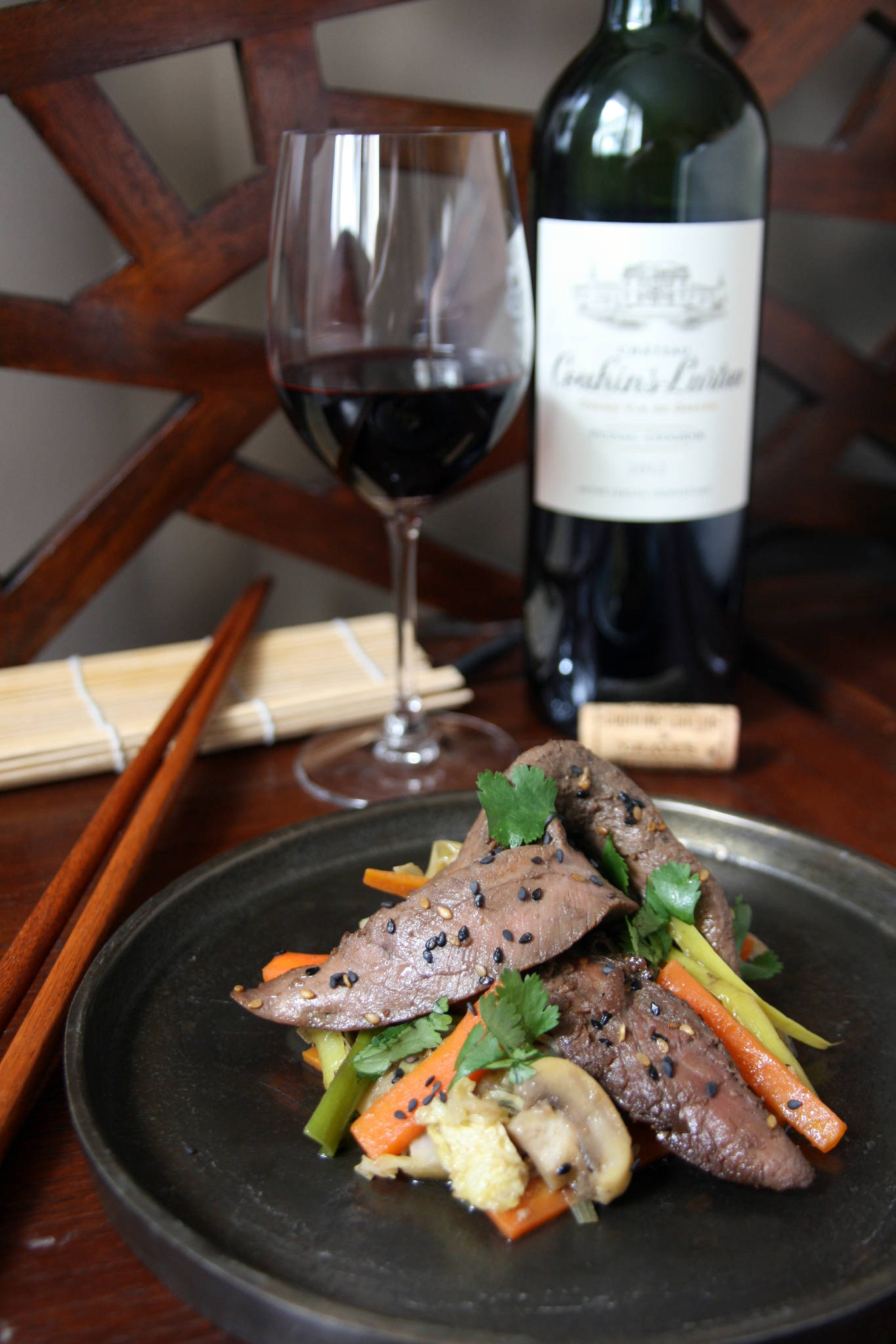 Wok de canard aux légumes d'hiver, Château Couhins-Lurton rouge 2012