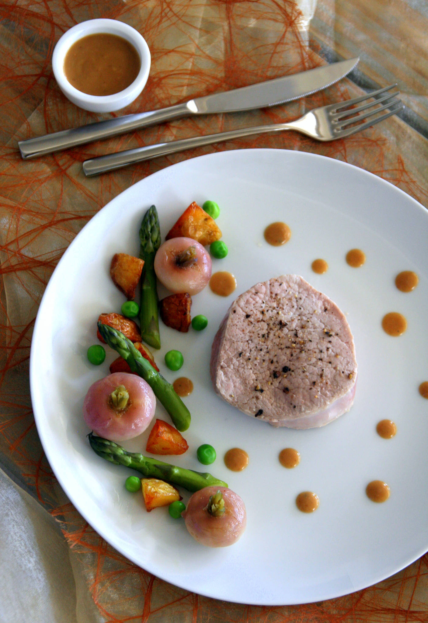 Grenadins de veau, petits légumes de printemps, Château Bonnet rouge 2018