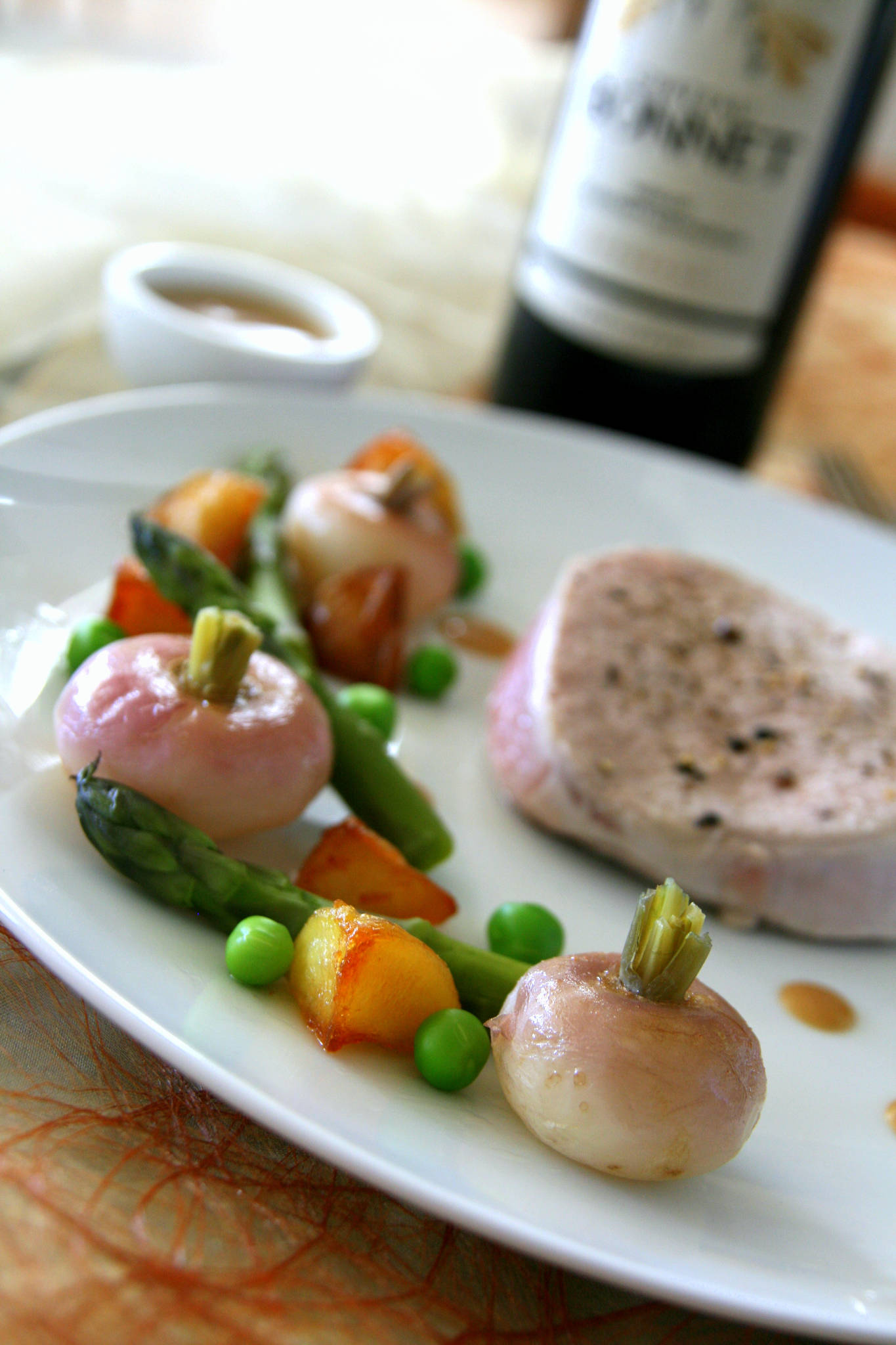 Grenadins de veau, petits légumes de printemps, Château Bonnet rouge 2018