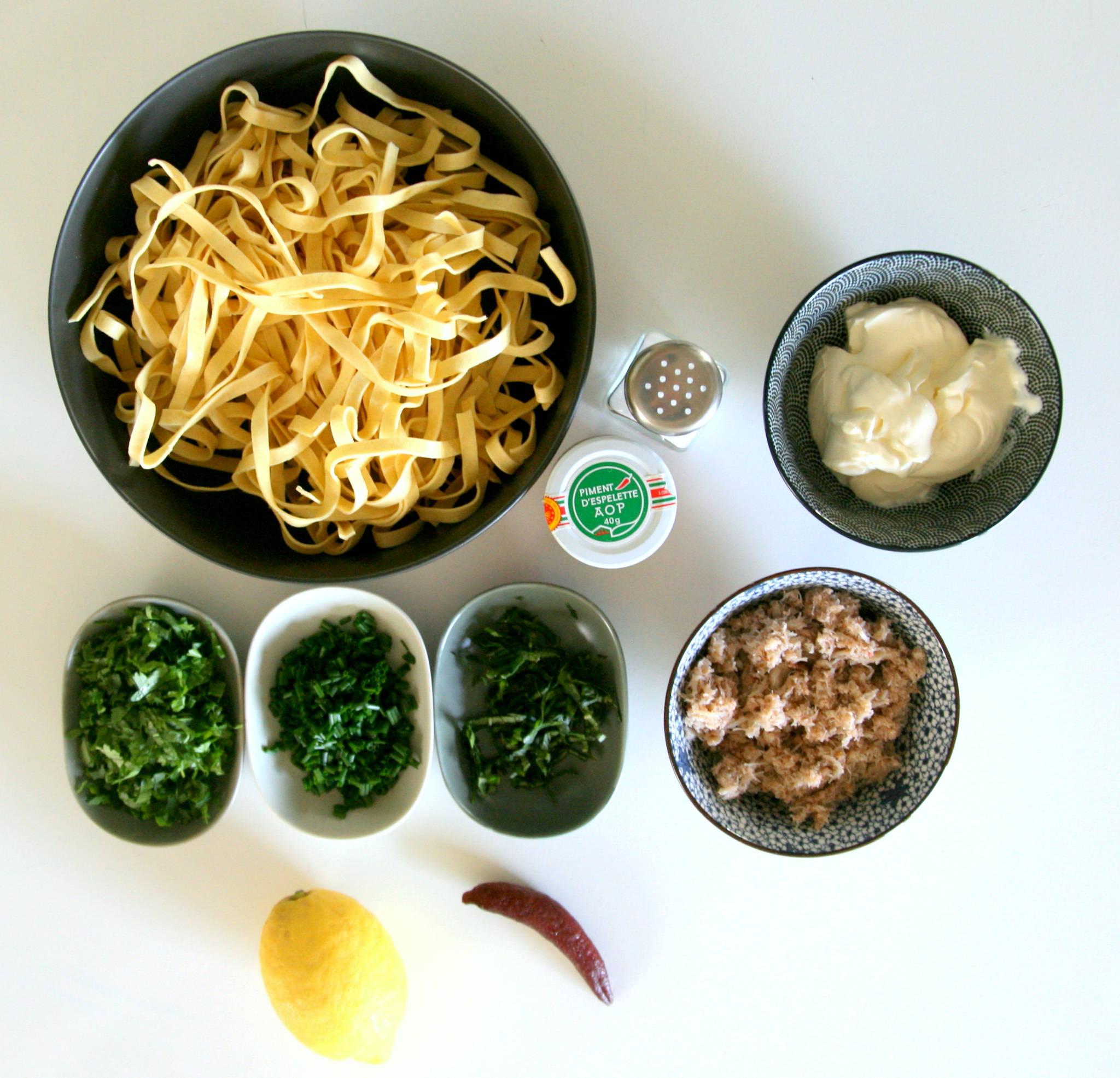 Tagliatelles au crabe et aux herbes fraîches