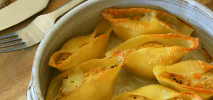 Conchiglie farcies au poulet et au curry