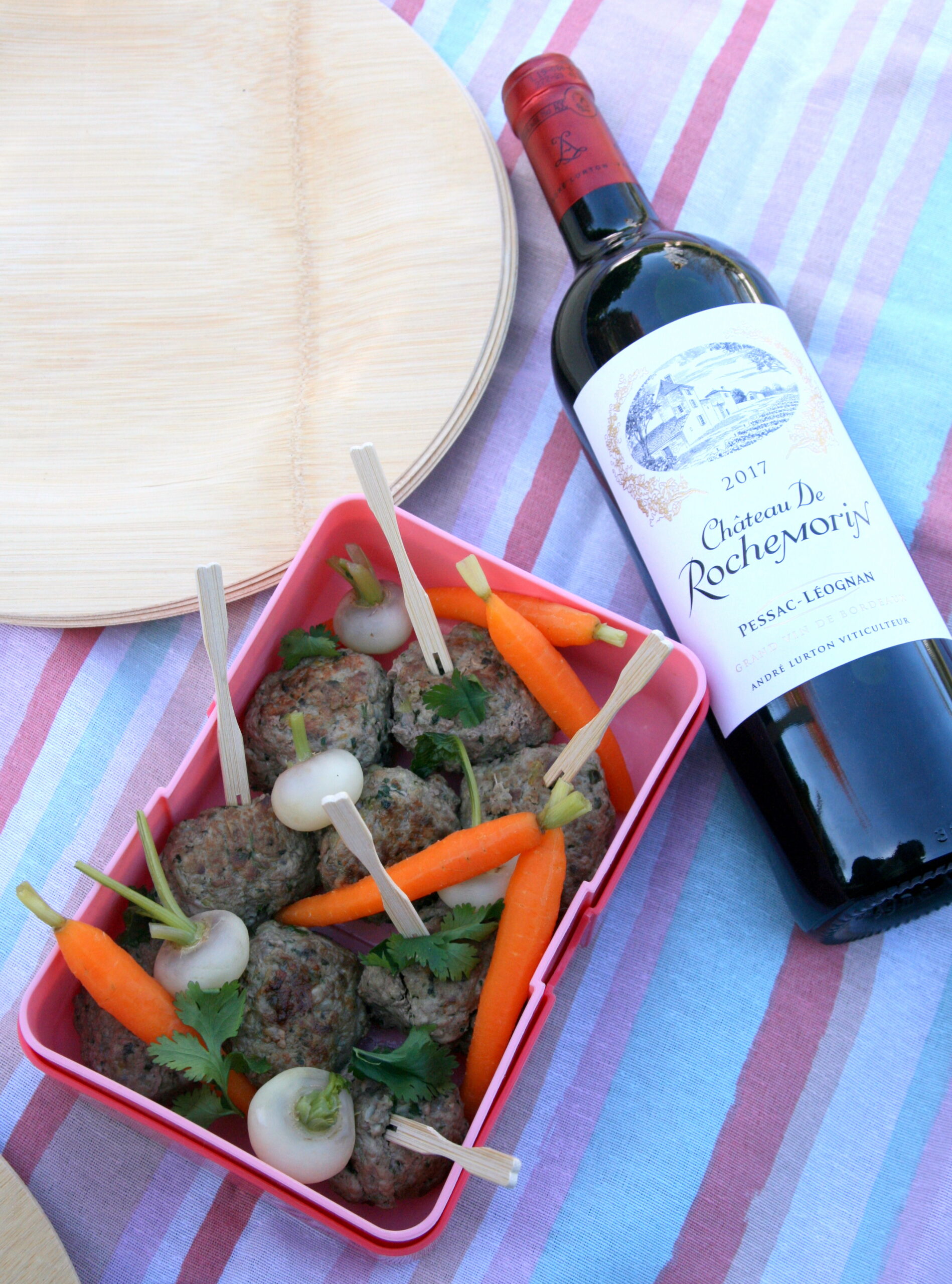 Boulettes de boeuf et de veau, petits légumes printaniers, Château de Rochemorin rouge 2017