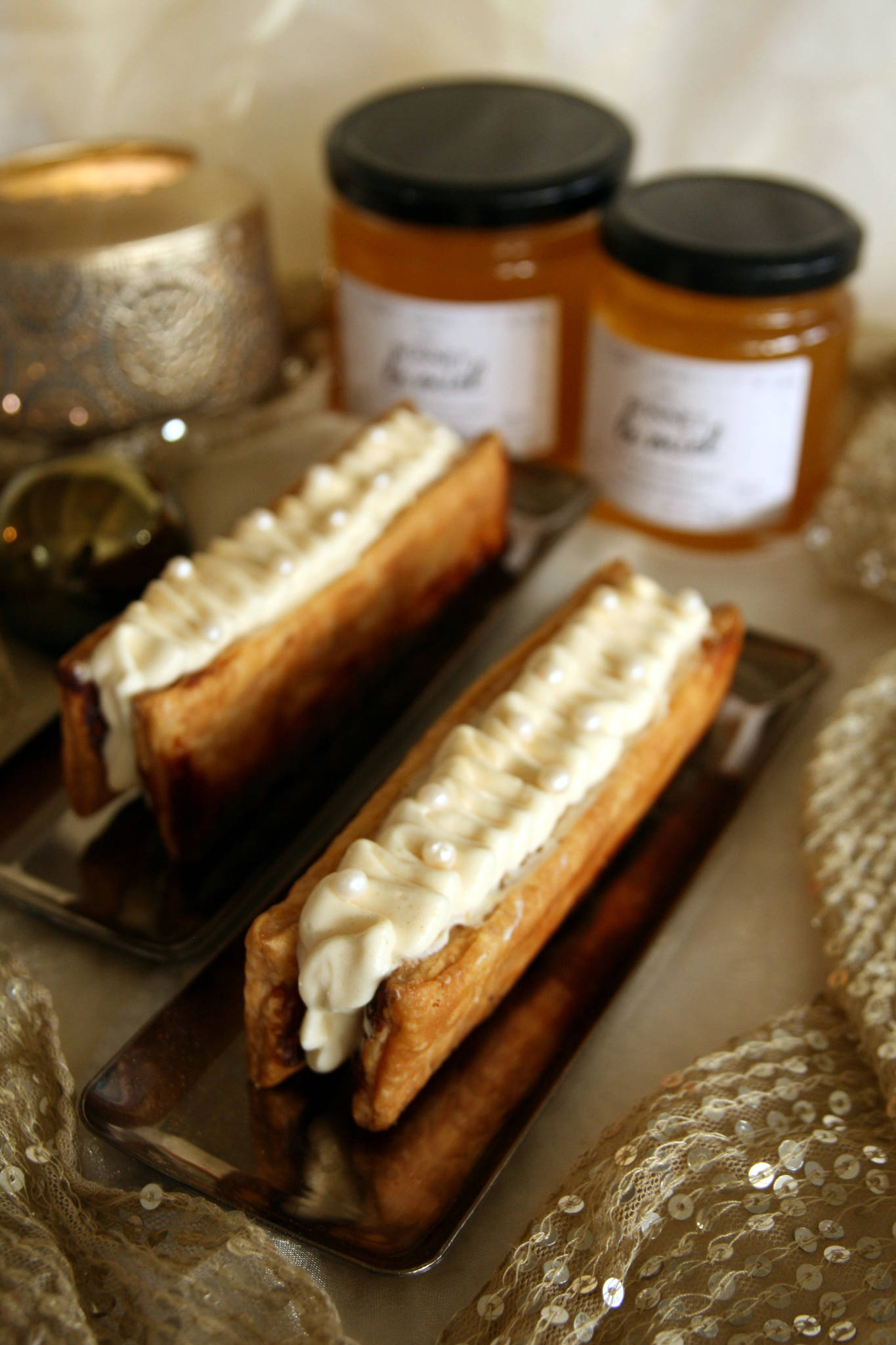 Millefeuille au miel de Bonnet et à la fleur d'oranger