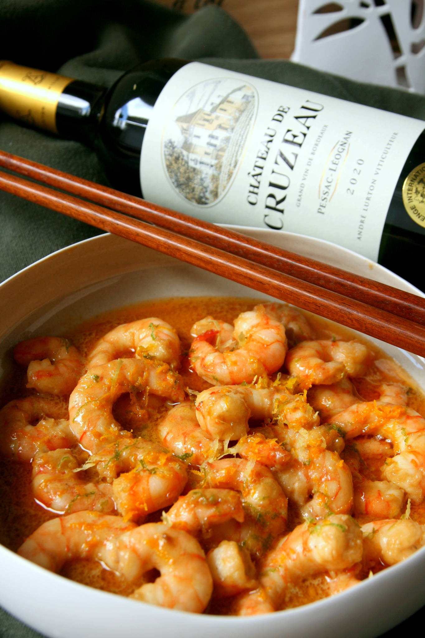 Crevettes sauce crémée à l'anchois et à l'orange, Chateau de Cruzeau blanc 2020