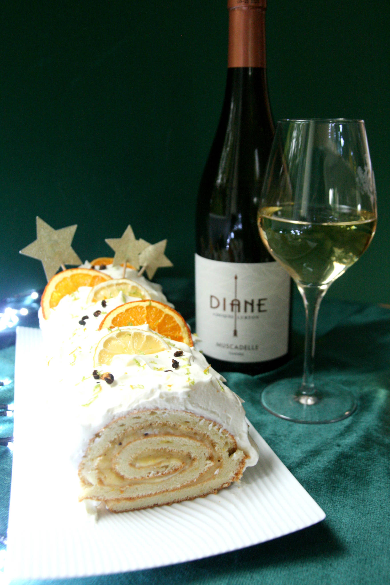 Bûche de Noël aux agrumes et poivre de Timut, Diane Muscadelle 2021