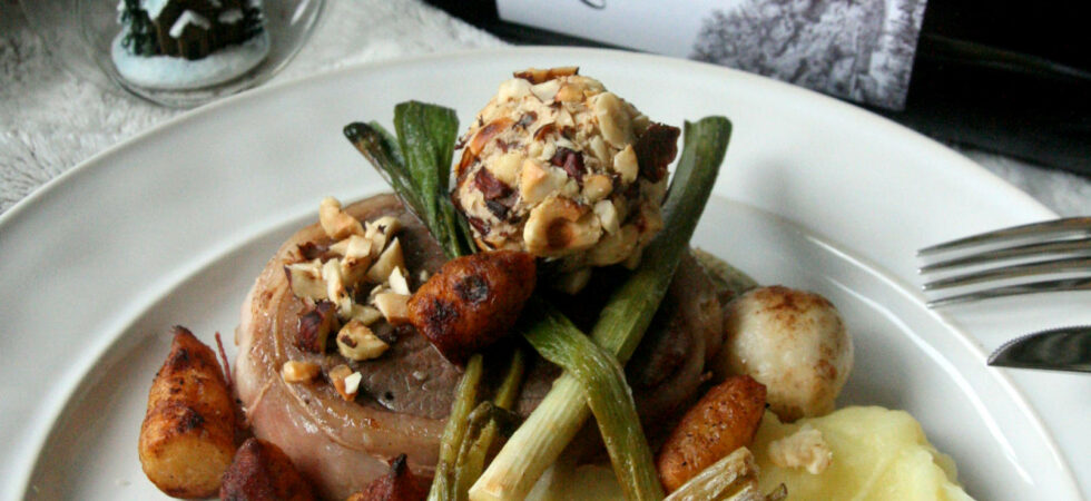 Tournedos aux noisettes, cromesquis de foie gras et noisette, purée de pommes de terre, Acte II (Château Couhins-Lurton) rouge 2019