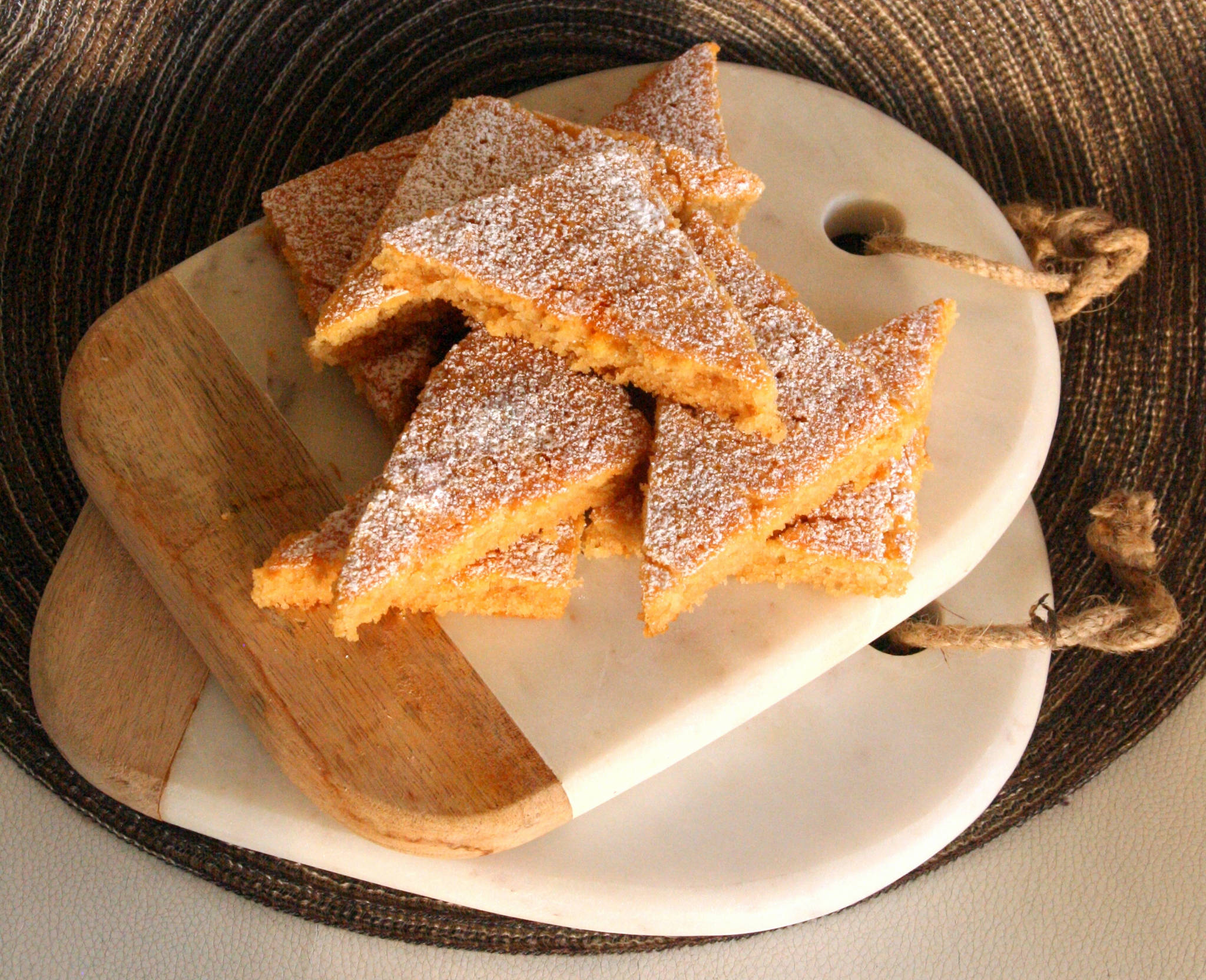 Gâteau au miel, gingembre et muscade