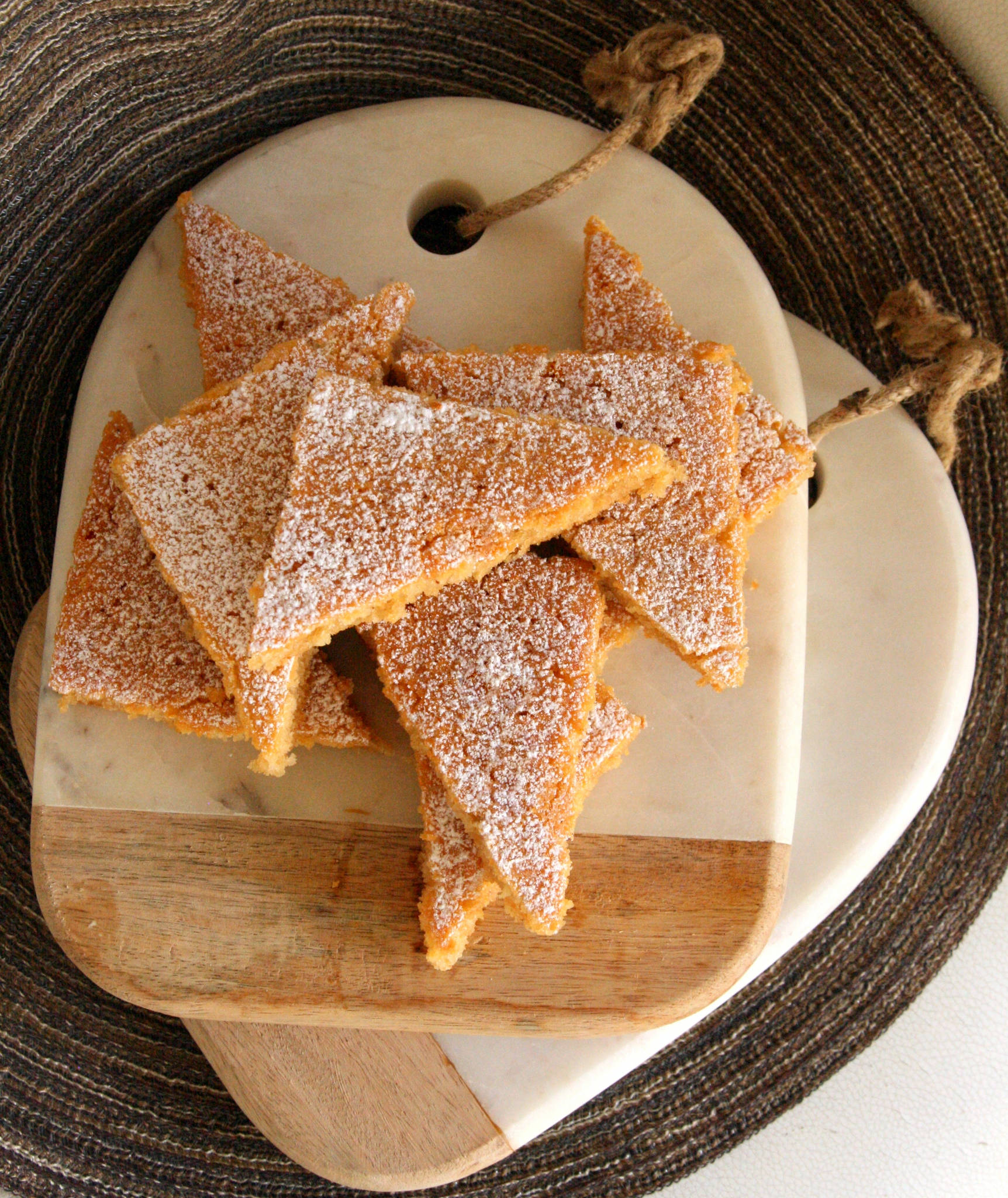 Gâteau au miel, gingembre et muscade